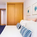 Daire Perfect Cool With Ac, 2 Bedrooms 2 Bathrooms *
