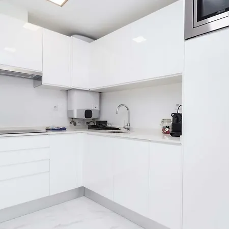 Perfect Cool With Ac, 2 Bedrooms 2 Bathrooms * Lisboa