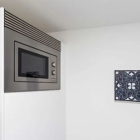 Perfect, Cool, Aircon, 2 Beds 2 Bath Location Lizbona