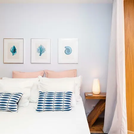 Perfect, Cool, Aircon, 2 Beds 2 Bath Location Apartman